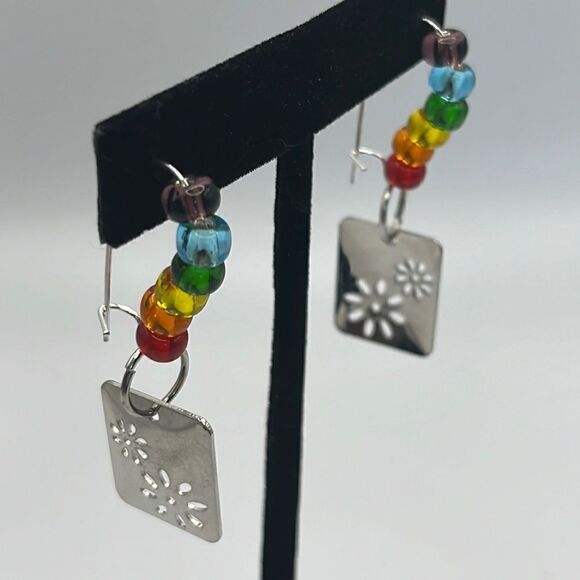 Silver-tone Dangling Rainbow Beaded Floral Charm Earrings- NEW - Picture 1 of 11